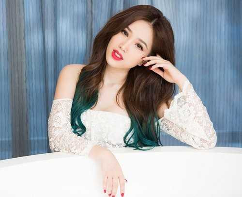 Phan ung khac nhau cua sao Viet khi bi khan gia 'tan cong' hinh anh 3