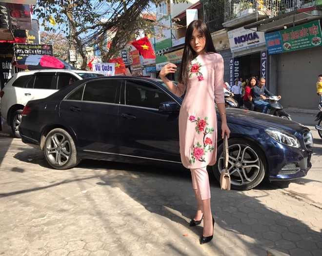 Hoa hau Ky Duyen phan hoi viec do xe giua cong chung cu hinh anh 2