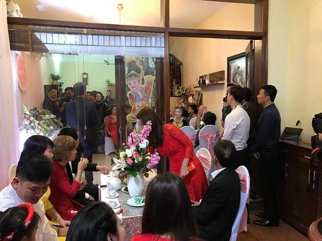 MC Thanh Trung bi mat lam dam hoi voi ban gai 9X hinh anh 3