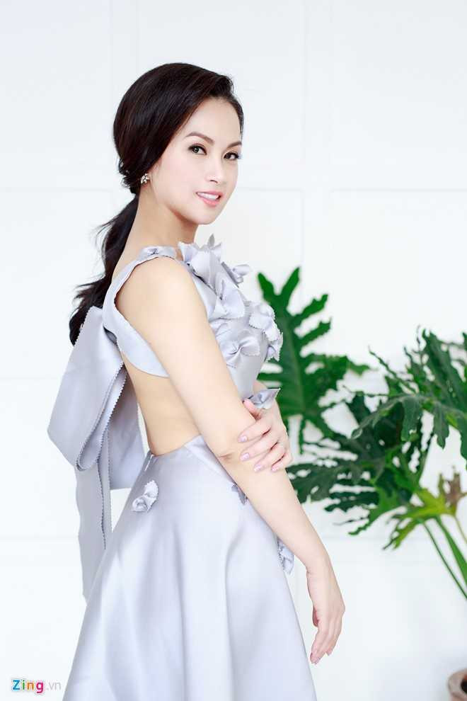 Ha Phuong len tieng ve tin mau thuan voi chi gai Cam Ly hinh anh 3