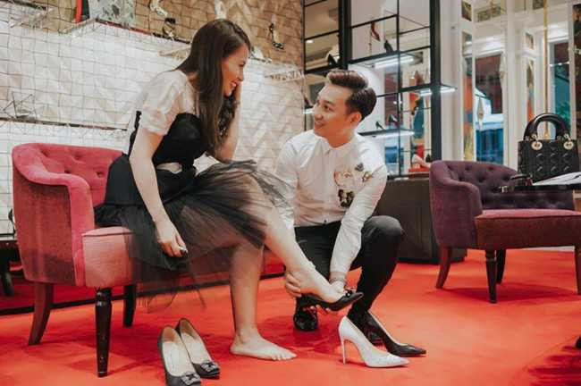 chi vo 2 sexy moi bien mc thanh trung thanh nguoi dan ong the nay! hinh anh 14