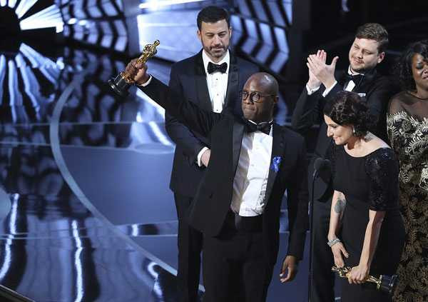 giai-oscar-bi-trao-nham-vi-lon-phong-bi-8