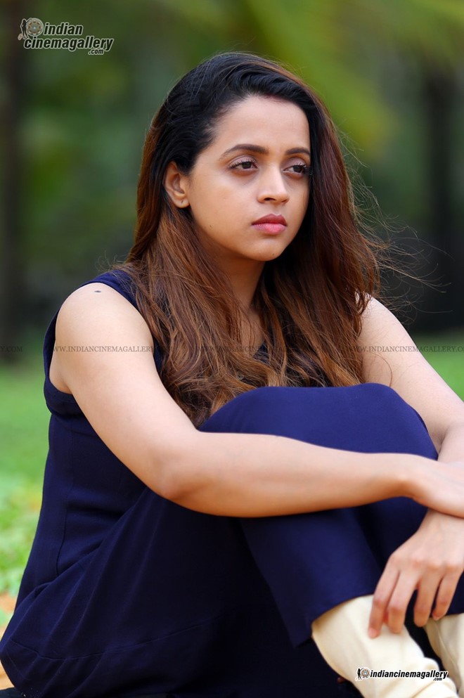 Minh tinh An Do bi cuong hiep tap the lan dau len tieng hinh anh 1