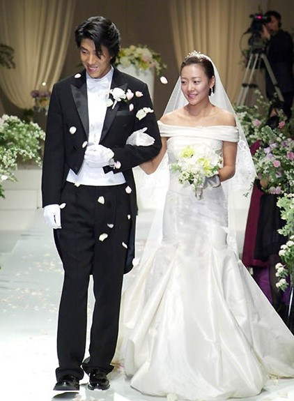 Hon nhan cua tai tu la con trai pho chu tich Samsung va sao nu hang B hinh anh 3