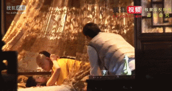 Cười ra nước mắt với hậu trường 