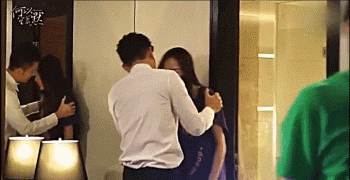 Cười ra nước mắt với hậu trường 