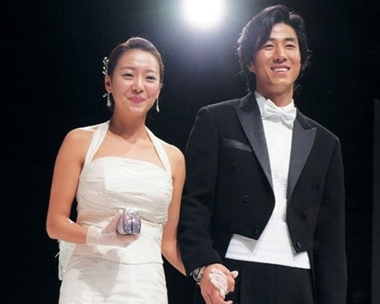 Hon nhan cua tai tu la con trai pho chu tich Samsung va sao nu hang B hinh anh 5