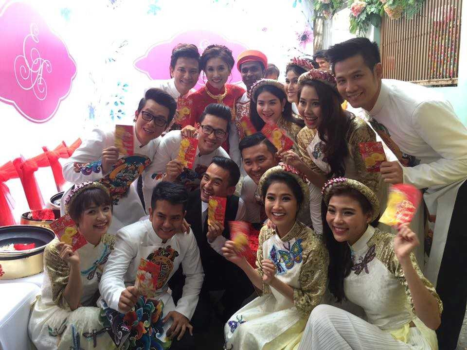 Nguyet Anh va ong xa An Do rang ro cung dan sao Viet trong le an hoi hinh anh 3