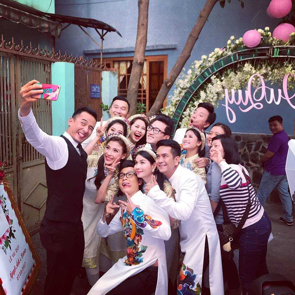 Nguyet Anh va ong xa An Do rang ro cung dan sao Viet trong le an hoi hinh anh 12