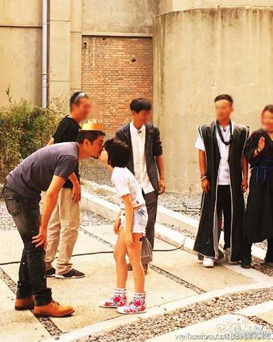 tam-thu-rot-nuoc-mat-ly-a-bang-danh-cho-con-gai-di-tat-5