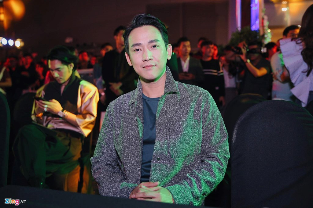 Ho Ngoc Ha va dan sao Viet chay tan loan sau su co chay san khau hinh anh 10