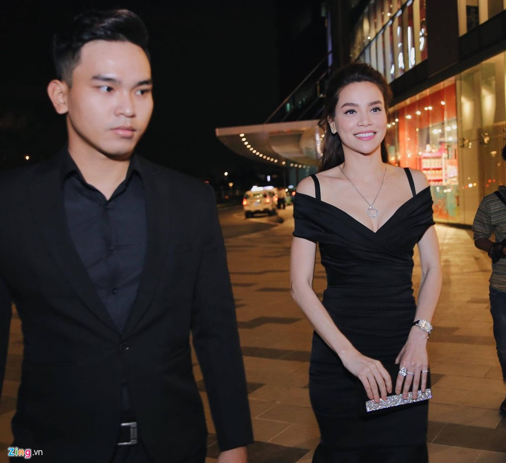 Ho Ngoc Ha va dan sao Viet chay tan loan sau su co chay san khau hinh anh 5