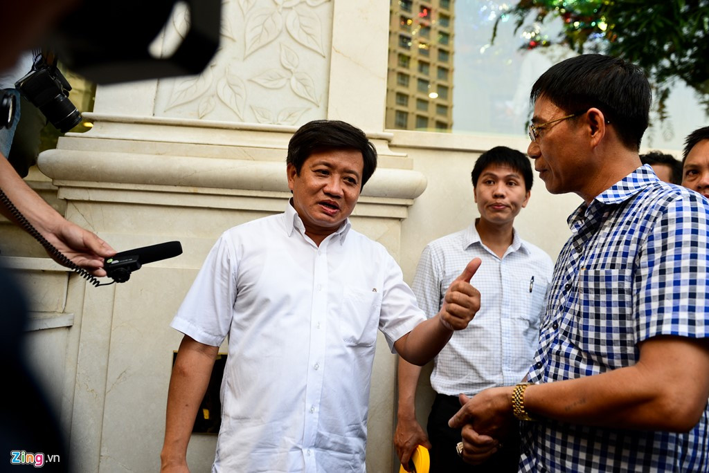 Ong Doan Ngoc Hai: 'Khach san 3 sao hay 5 sao gi toi cung dap' hinh anh 3