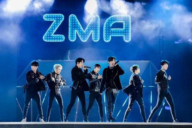 Dem nhac e am, Kpop tut doc tai Viet Nam hinh anh 3