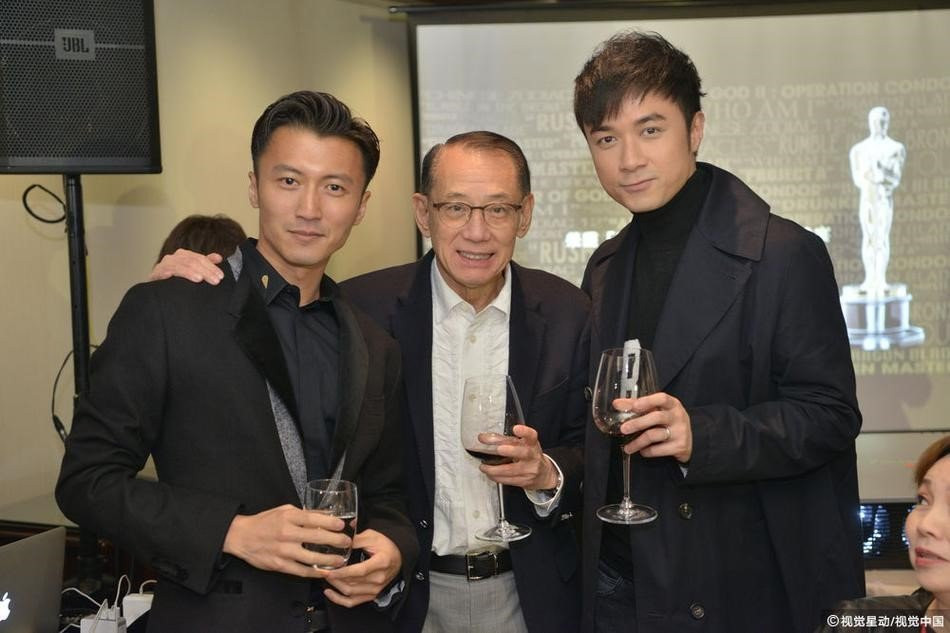 Thanh Long mo tiec thau dem, noi gian khi bi hoi ve bo cu va con gai hinh anh 8