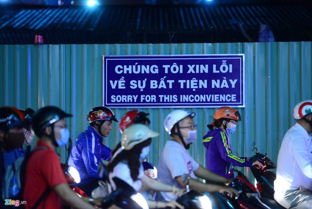 Ket xe 5 gio tai vong xoay Nguyen Thai Son hinh anh 7