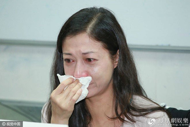 Bo cu nuc no giua hop bao, tuyen bo khong nhan 1 xu tu Thanh Long hinh anh 2