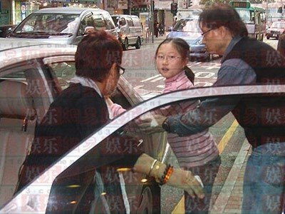 Con gai Thanh Long: 'Tu tu la de nhung nguoi o lai vui ve ma song' hinh anh 2