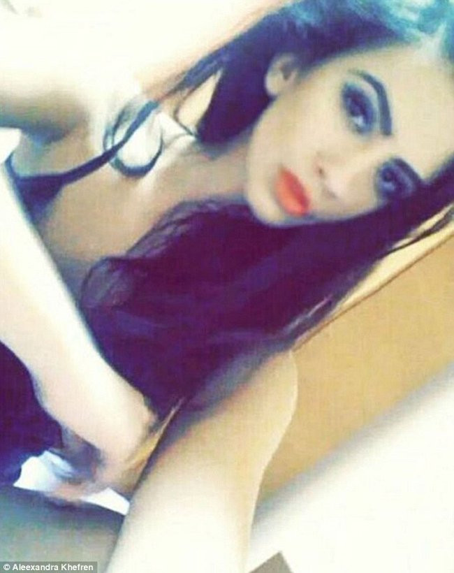 ngam chan dai 18 tuoi duoc dai gia tra 57 ty cho