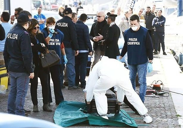 Nguoi mau Nga chet vi nhin an, bi me vut xac ra bien hinh anh 1