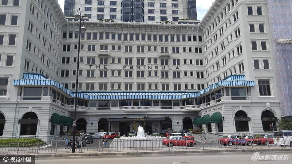 Quach Phu Thanh ruoc co dau kem 23 tuoi bang truc thang hinh anh 9