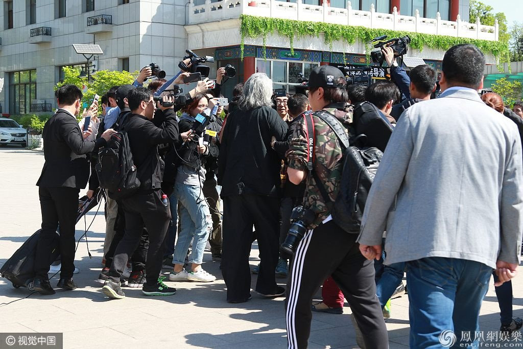 Le tang dao dien Duong Khiet, đạo diễn dương khiết, lễ tang dương khiết, tây du ký 1986, diễn viên tây du ký, sao tây du ký, sao hoa ngữ, đạo diễn dương khiết, tin tức mới nhất, tin tức trong ngày, tin giải trí, tin tức giải trí, tây du ký, sao quốc tế, vtc, vtc news, vtc.vn - 9