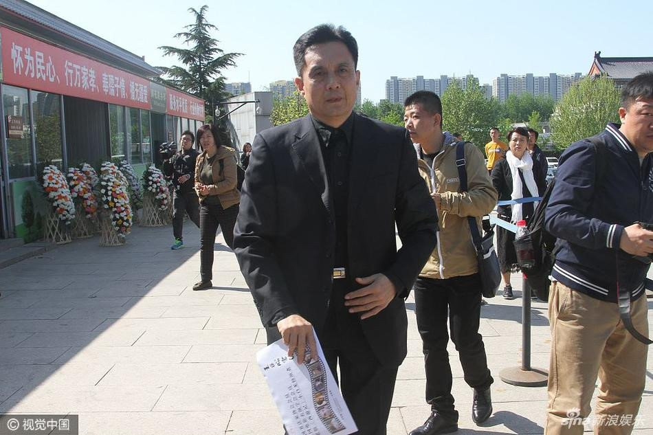 Le tang dao dien Duong Khiet, đạo diễn dương khiết, lễ tang dương khiết, tây du ký 1986, diễn viên tây du ký, sao tây du ký, sao hoa ngữ, đạo diễn dương khiết, tin tức mới nhất, tin tức trong ngày, tin giải trí, tin tức giải trí, tây du ký, sao quốc tế, vtc, vtc news, vtc.vn - 11