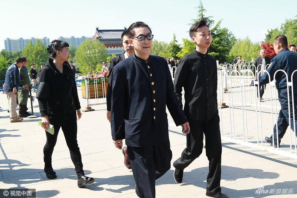 Le tang dao dien Duong Khiet, đạo diễn dương khiết, lễ tang dương khiết, tây du ký 1986, diễn viên tây du ký, sao tây du ký, sao hoa ngữ, đạo diễn dương khiết, tin tức mới nhất, tin tức trong ngày, tin giải trí, tin tức giải trí, tây du ký, sao quốc tế, vtc, vtc news, vtc.vn - 7