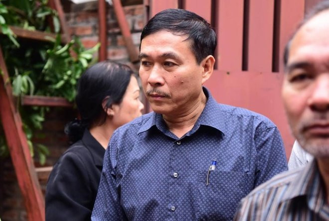 Hinh anh Dien vien Thu Ha, Tran Luc tien dua nghe si Hoang Thang 7