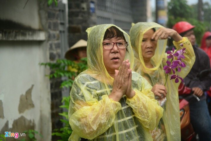 Hinh anh Vo con khoc nuc no trong giay phut tien biet nghe si Thanh Sang - Sao Viet 16