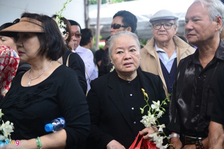 Hinh anh Vo con khoc nuc no trong giay phut tien biet nghe si Thanh Sang - Sao Viet 7