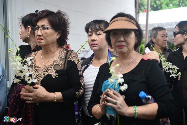 Hinh anh Vo con khoc nuc no trong giay phut tien biet nghe si Thanh Sang - Sao Viet 9