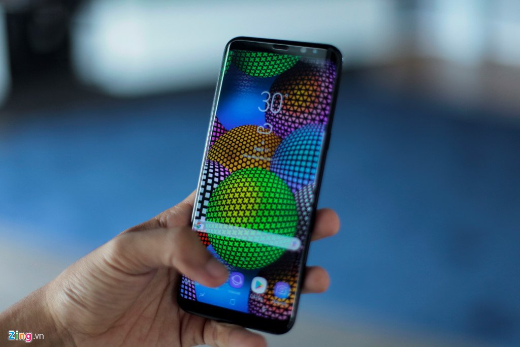 Mo hop Samsung Galaxy S8, S8+ ban thuong mai sap ban tai VN hinh anh 5