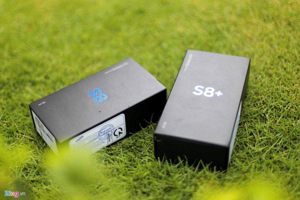 Mo hop Samsung Galaxy S8, S8+ ban thuong mai sap ban tai VN hinh anh 1