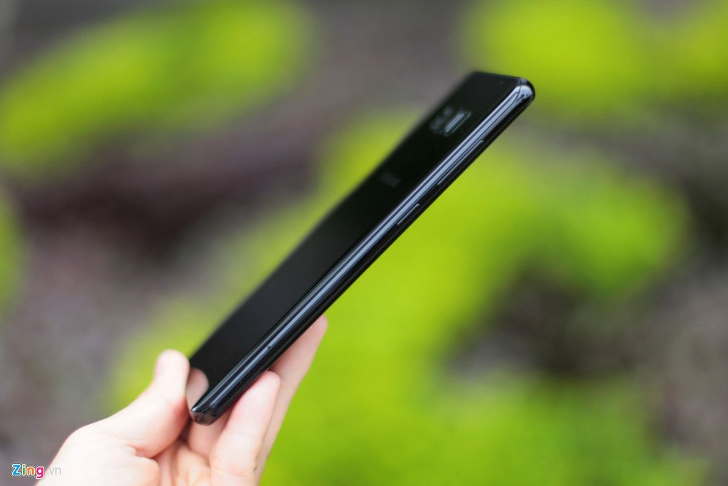 Mo hop Samsung Galaxy S8, S8+ ban thuong mai sap ban tai VN hinh anh 7