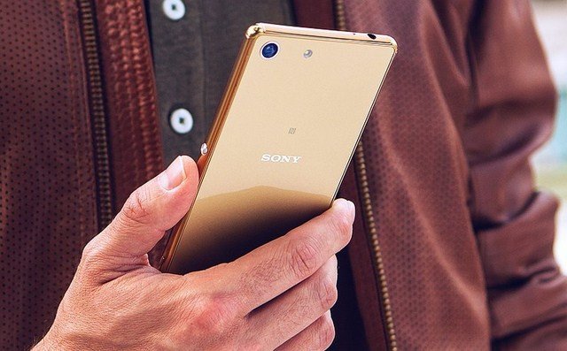 Nhieu di dong bom tan giam gia tien trieu trong thang 4 hinh anh 6