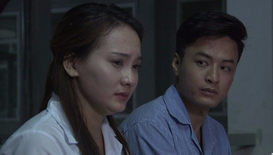 Dien vien nao dong ca 'Song chung voi me chong' lan 'Nguoi phan xu'? hinh anh 4