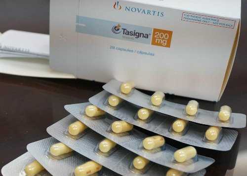 hai-quan-lo-thuoc-ung-thu-vien-tro-het-han-khong-phai-do-thu-tuc-nhap-khu