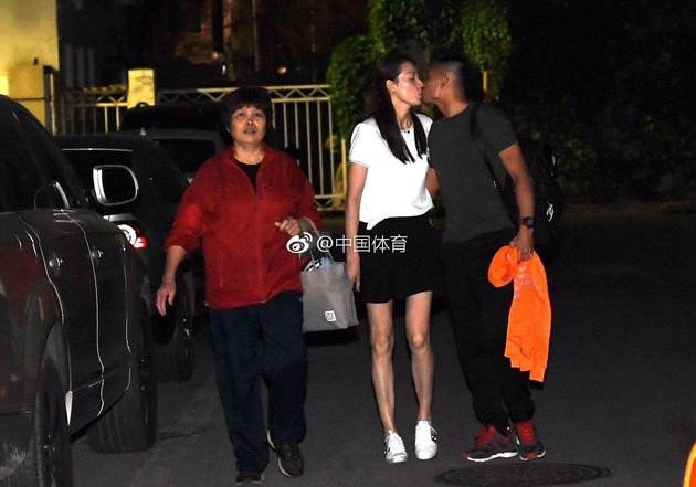 Vo Lin Dan 'cam on' hoa hau ngoai tinh voi chong khi co mang bau hinh anh 1