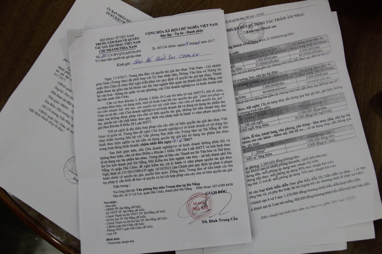 Công văn đòi thu tác quyền âm nhạc 25 ngàn đồng/phòng/năm đối với khách sạn sử dụng tivi - Ảnh: Trường Trung