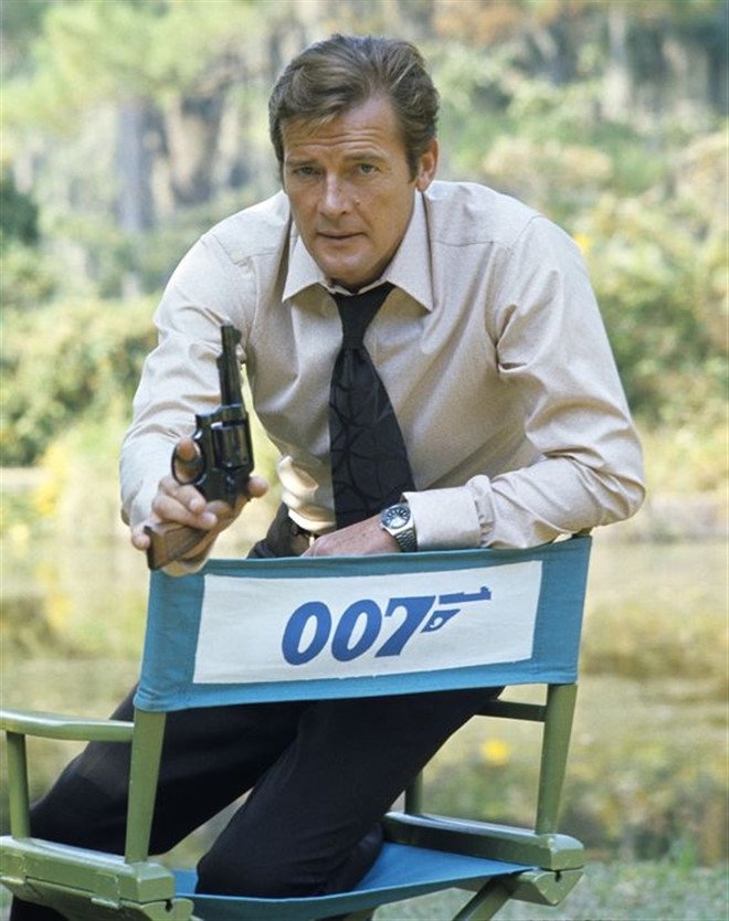 'Diep vien 007' Roger Moore qua doi vi benh ung thu hinh anh 3