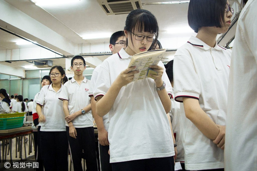 Nhung ngay on thi dai hoc cang thang cua si tu Trung Quoc hinh anh 2