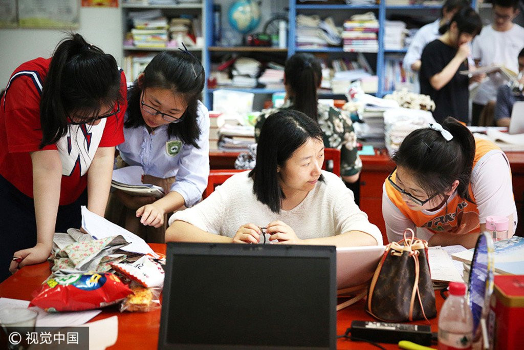 Nhung ngay on thi dai hoc cang thang cua si tu Trung Quoc hinh anh 7