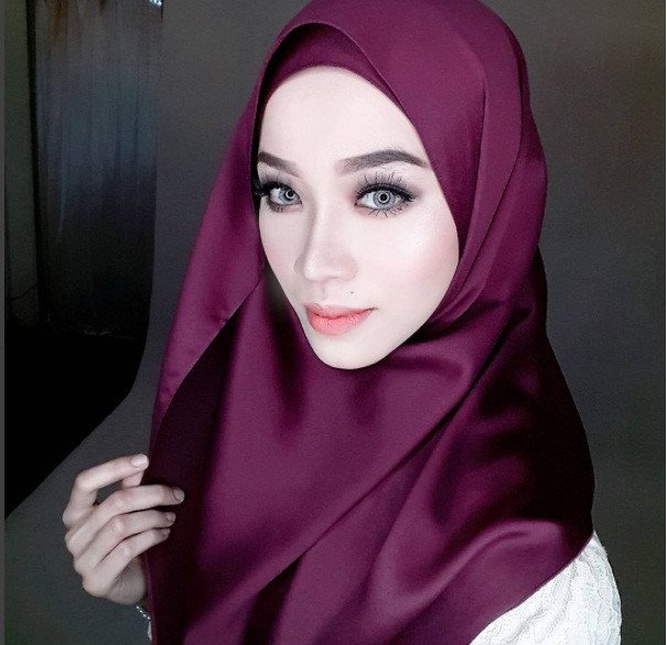 Co giao nguoi Malaysia dep nhu hot girl hinh anh 4