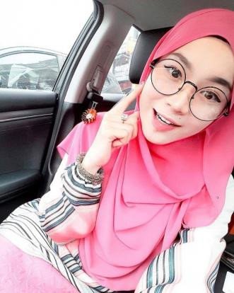 Co giao nguoi Malaysia dep nhu hot girl hinh anh 2