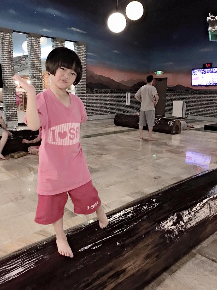 co gi ben trong can biet thu 112 cua so tai my cua thuy nga? hinh anh 15