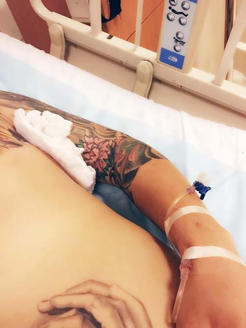 Nóng 42.5 độ, ca sĩ Duy Khánh co giật, nhập viện vì sốc nhiệt - 2