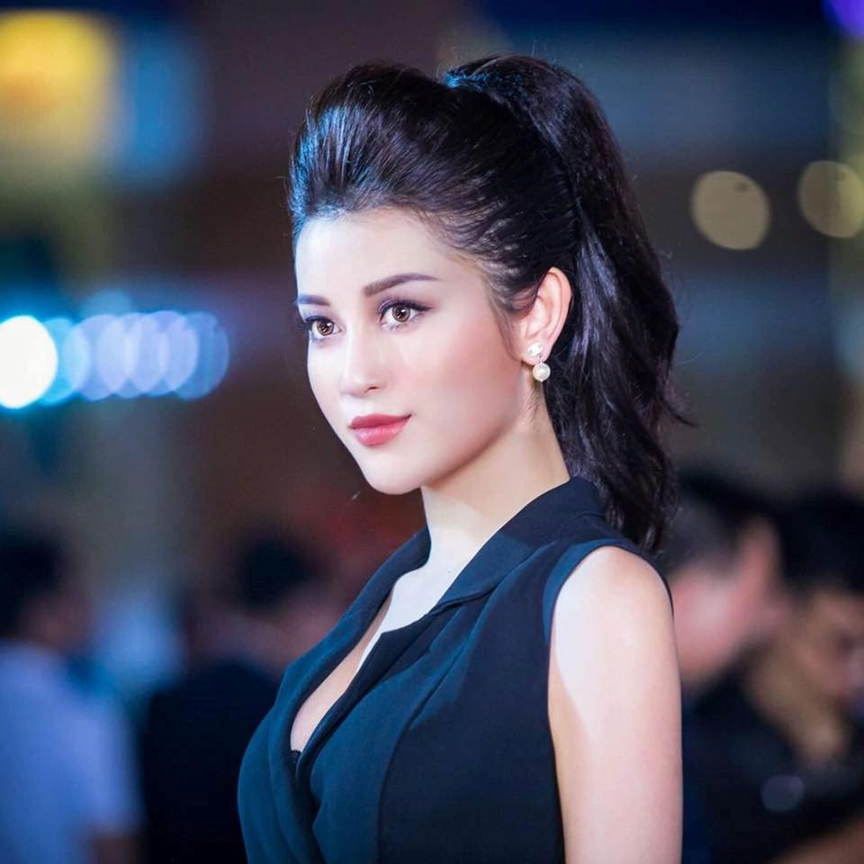 Huyen My lan dau trai long ve on ao tha thinh thieu gia hinh anh 3