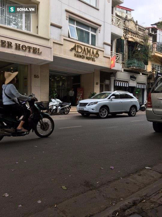 Sau lời nói gây sốc của Lâm Vinh Hải, Lý Phương Châu ra Hà Nội phẫu thuật thay đổi diện mạo - Ảnh 1.