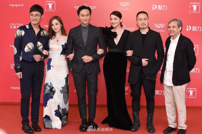 luu-diec-phi-dep-nhu-nang-cong-chua-tren-tham-do-16